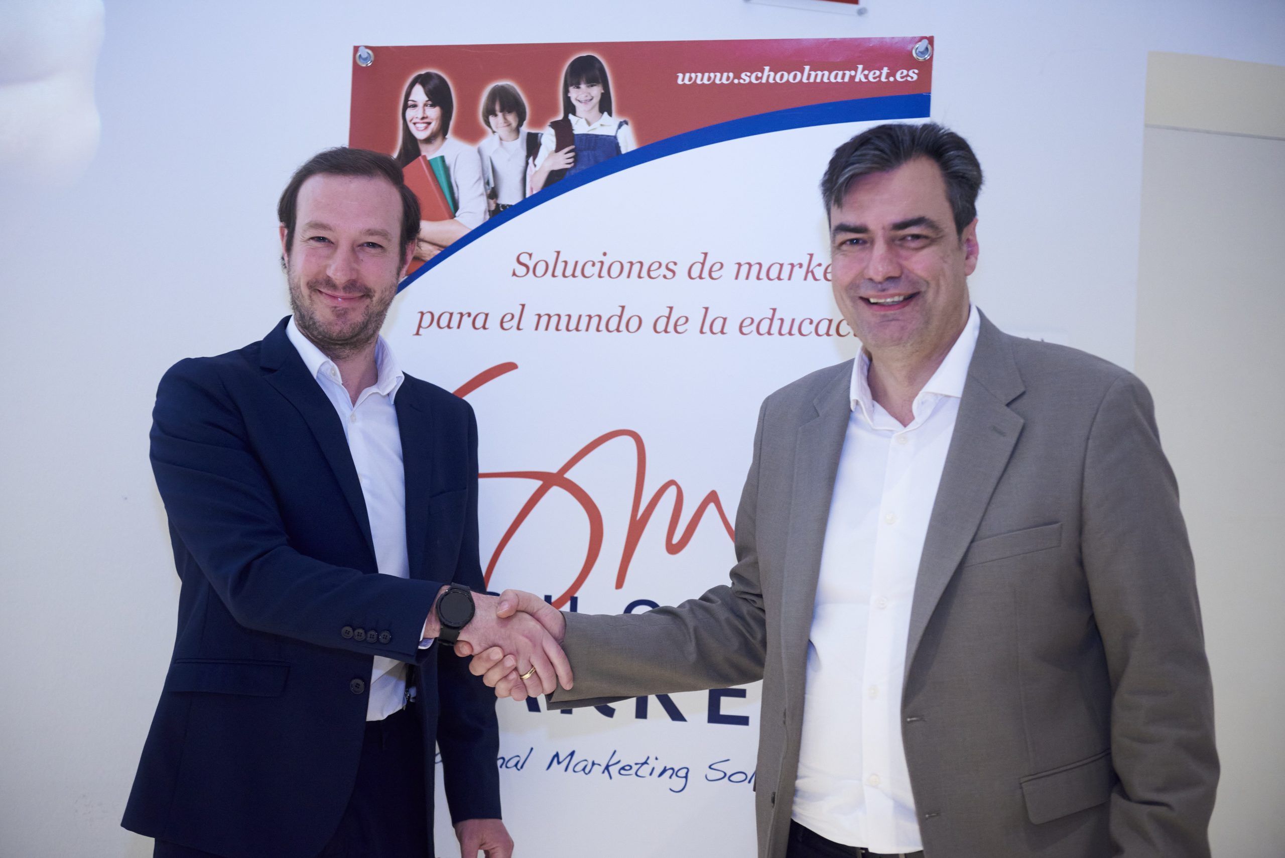 SchoolMarket y TEKDI unen fuerzas para liderar la formación en marketing e inteligencia artificial en el sector educativo
